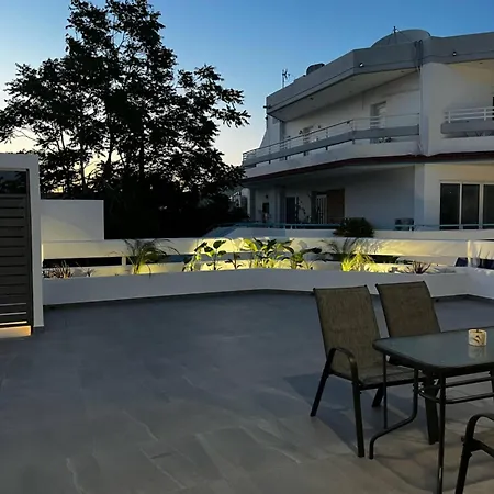 Castalia Naiades アパート イアリソス