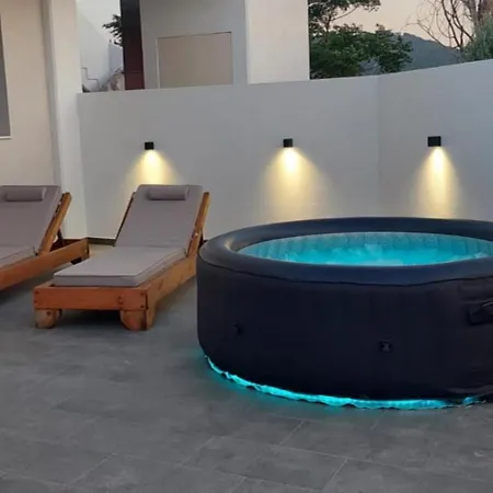 Castalia Naiades Apartment *